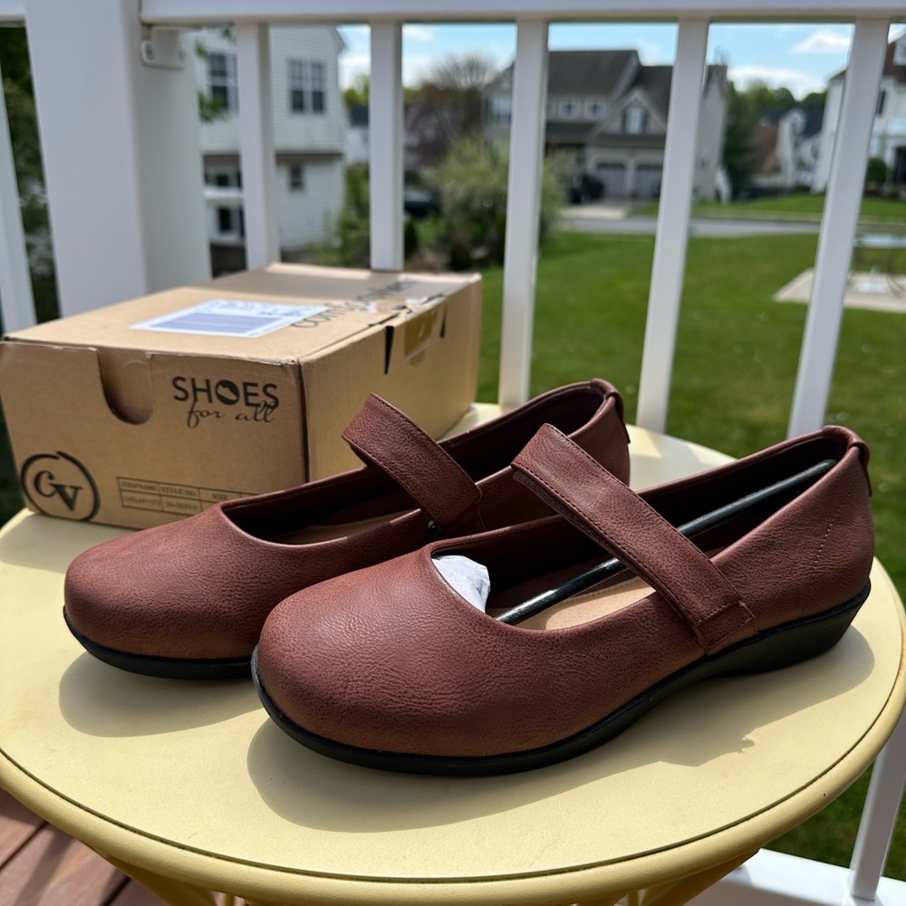 Shoes For All Carla Brown Mary Jane 10.5WW